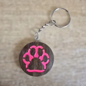 porte clés en bois motif patte de chien